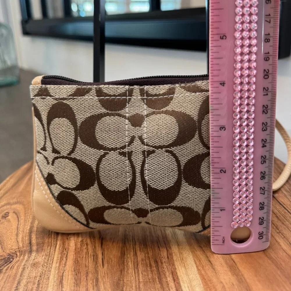 Coach Signature C Canvas Wristlet Brown Tan Leather Trim Zip Pouch - Picture 7 of 7